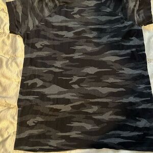 Athleta Girl Gray Camo Short Sleeve Tee
